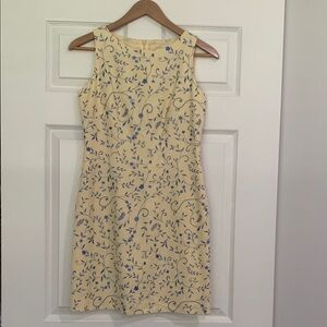 Jessica Howard Cream and Tan Sheath Dress Sleeveless Square Neck